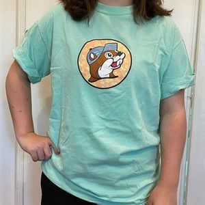 Brand new bucc-ees T-shirt
